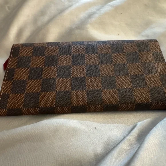 Louis Vuitton Brown Checkered Tote with new wallet - Picture 6 of 9